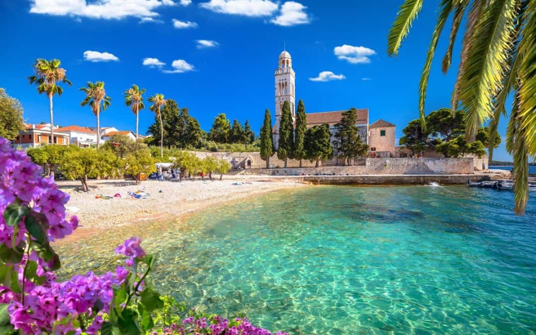 Plaže snova: Hvarski biseri Jadranskog mora