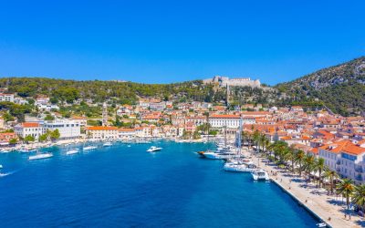 Luksuzni turizam na Hvaru: vile, jahte i ekskluzivni doživljaji
